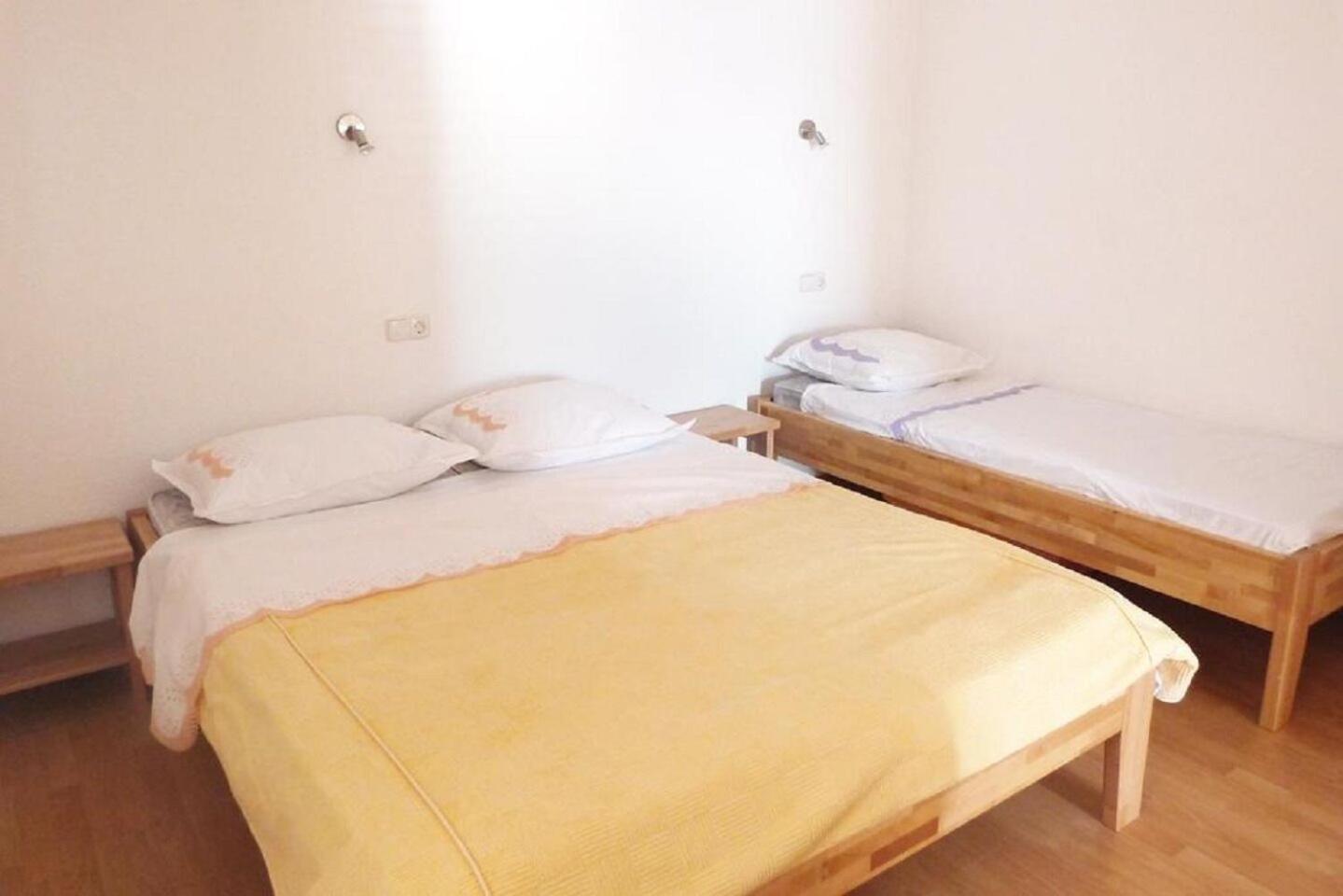 Apartments Niko 피사크 외부 사진